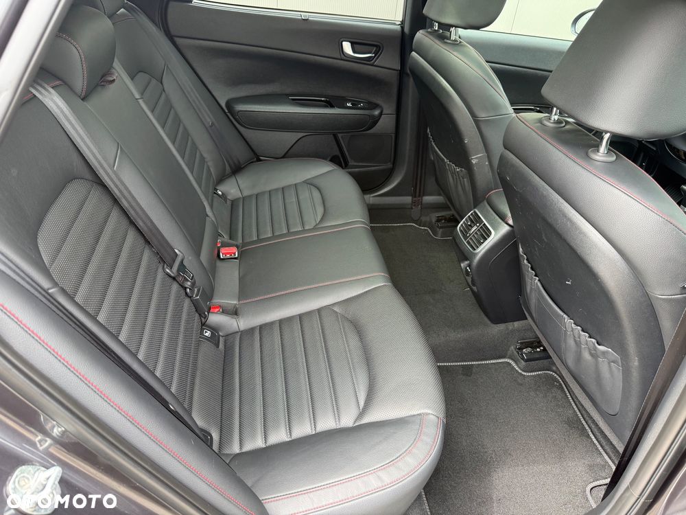 Kia Optima Sportagon 1.6 T-GDI DCT OPF GT Line - 18