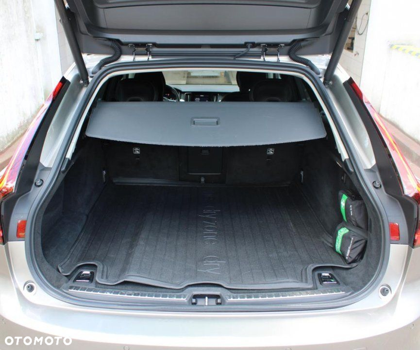 Volvo V90 - 24