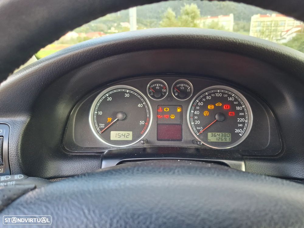 VW Passat Variant 1.9 TDi Comfortline - 13