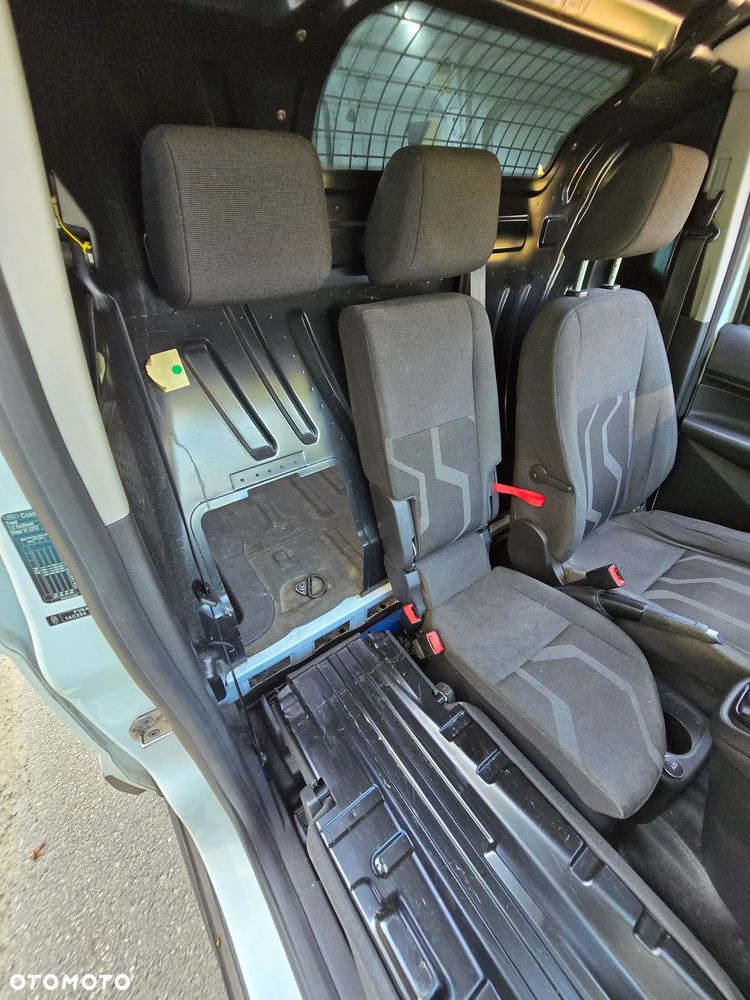 Ford Tourneo Connect 1.0 EcoBoost Titanium - 23