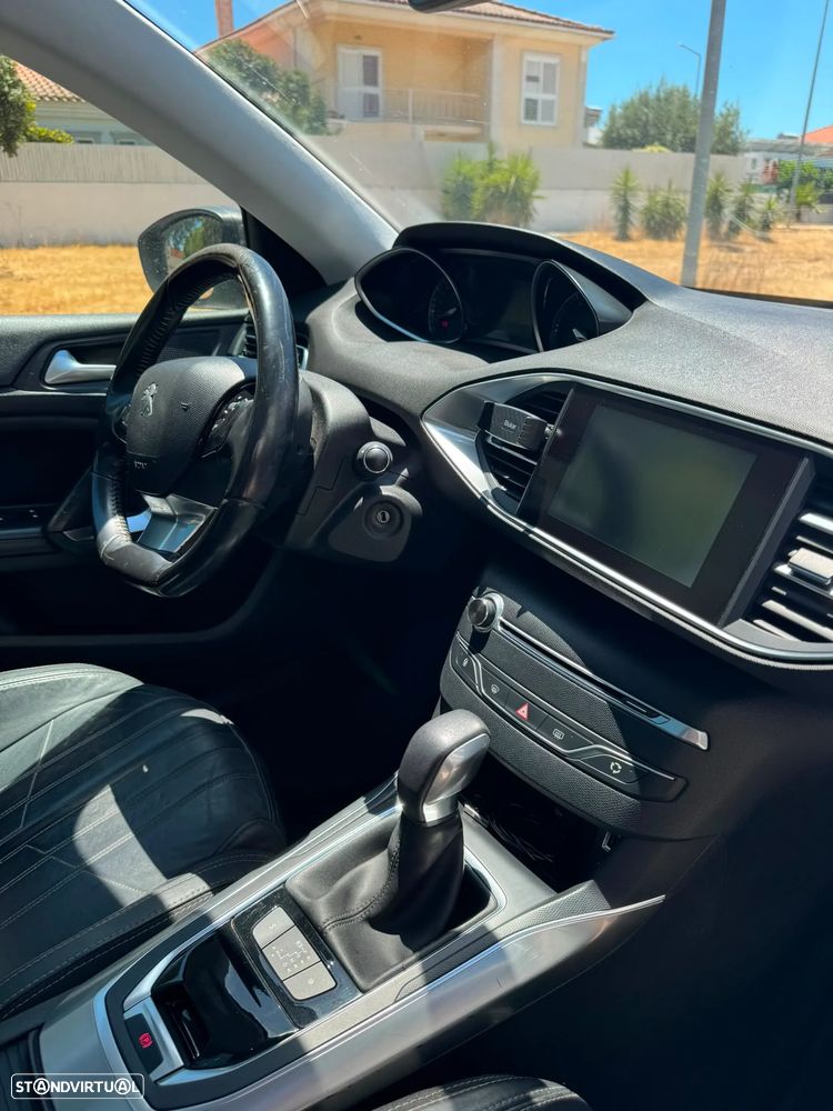 Peugeot 308 1.6 BlueHDi Allure J17 EAT6 - 13