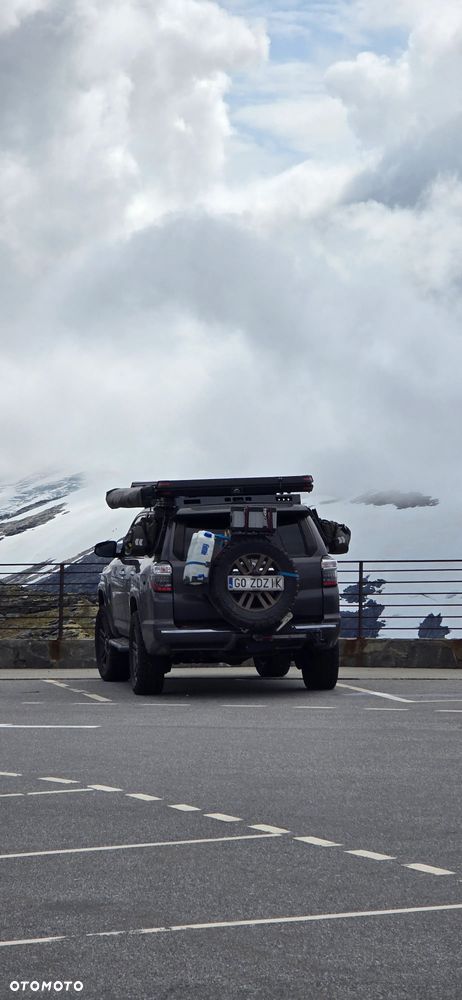 Toyota 4-Runner - 34
