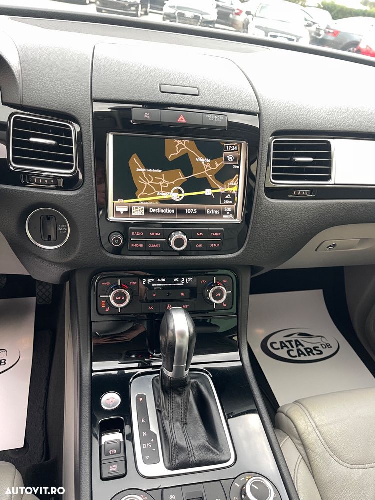 Volkswagen Touareg 3.0 V6 TDI BMT - 34