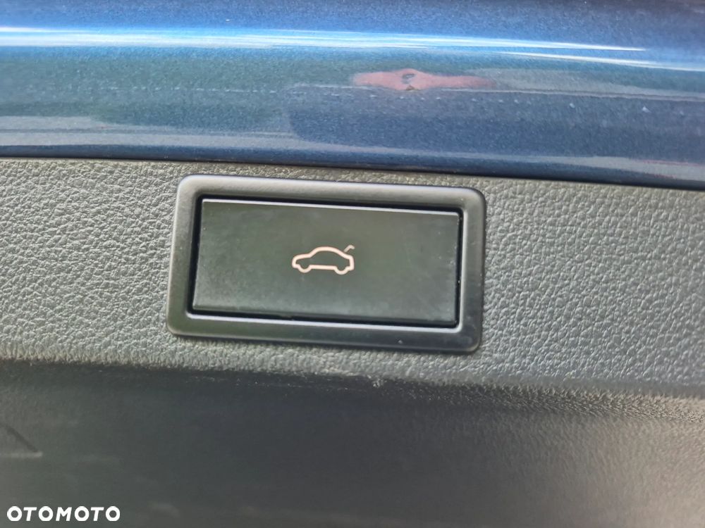 Skoda Octavia 2.0 TDI Ambition DSG - 22