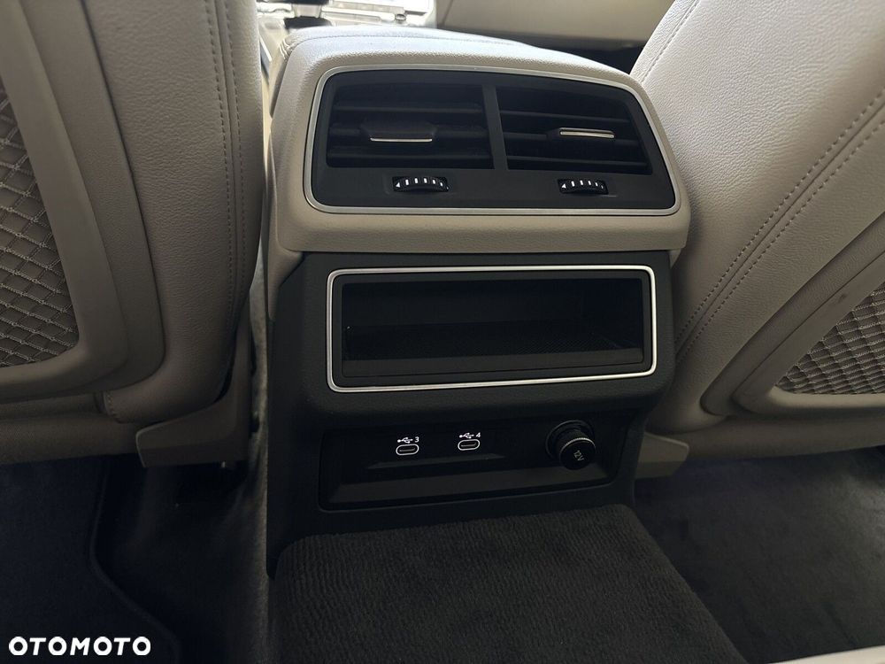 Audi A6 Avant - 30