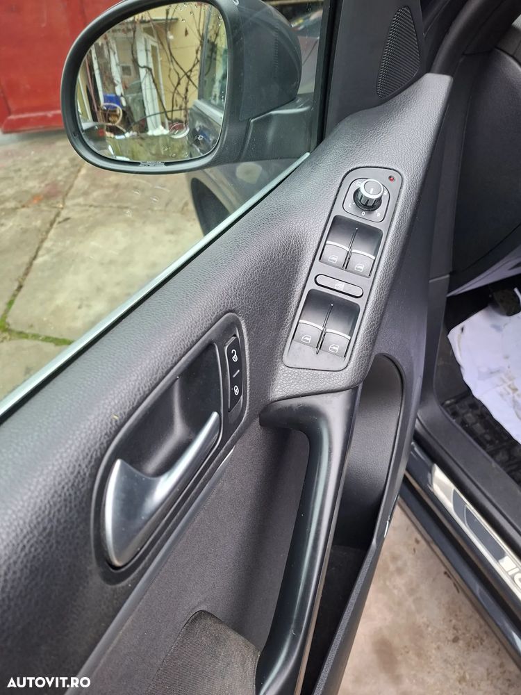 Volkswagen Tiguan 2.0 TDI 4Motion Sport & Style - 10