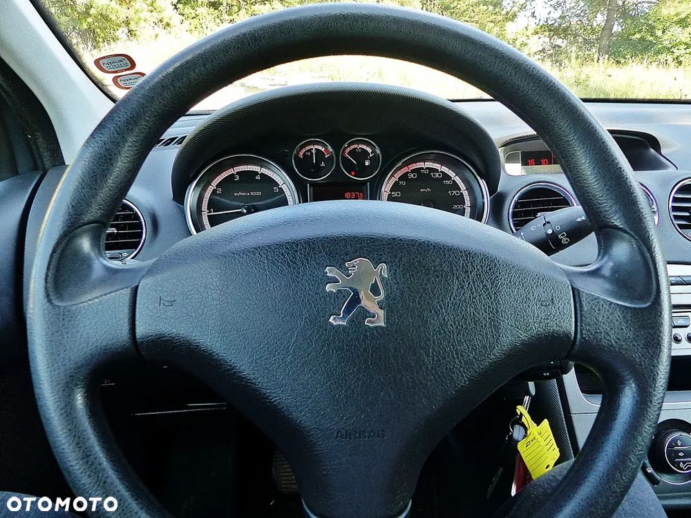 Peugeot 308 120 VTi Millesim 200 - 28