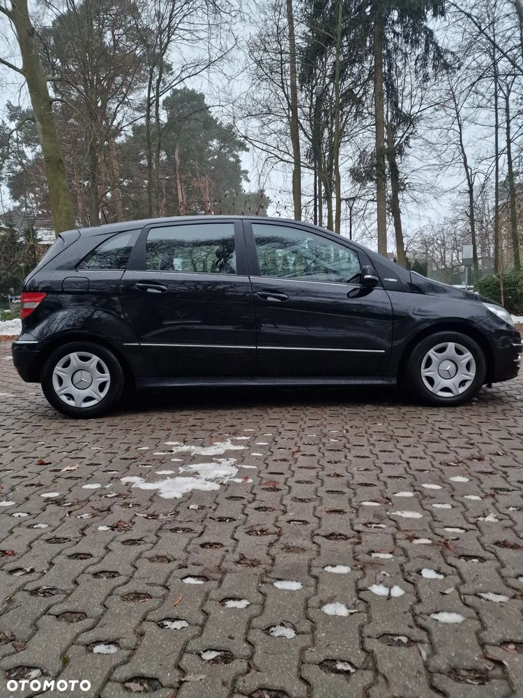 Mercedes-Benz Klasa B 180 BlueEFFICIENCY - 3