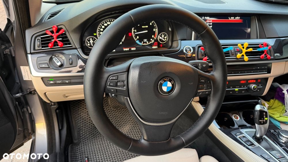 BMW Seria 5 - 36