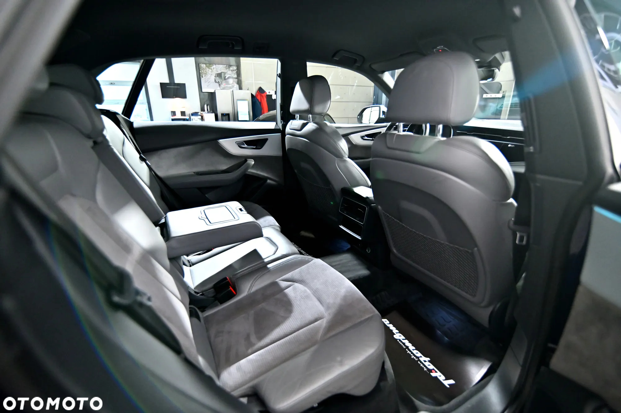 Audi SQ8 - 37