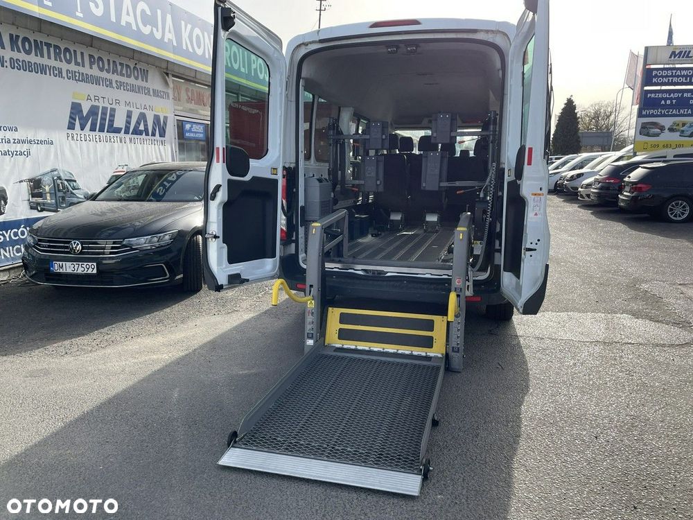 Ford Transit - 1