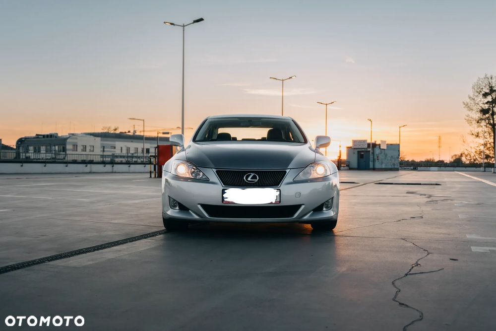 Lexus IS 250 Elegance - 12