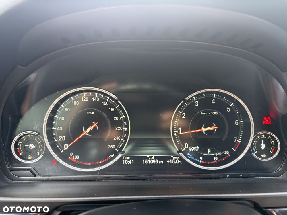 BMW Seria 5 528i xDrive Sport-Aut Modern Line - 11