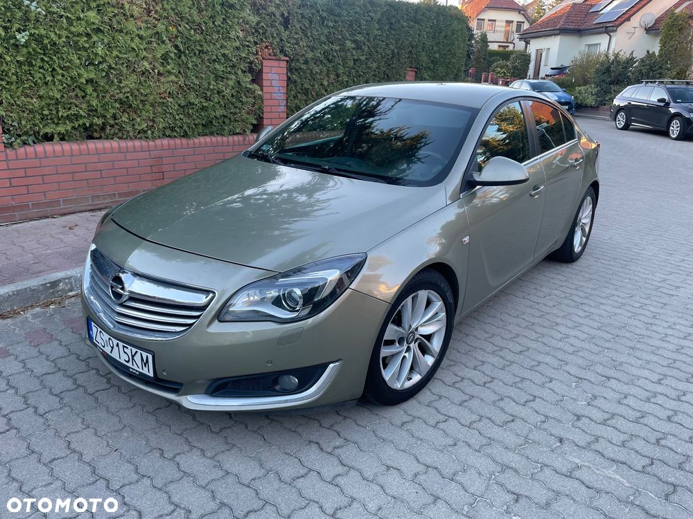 Opel Insignia - 1