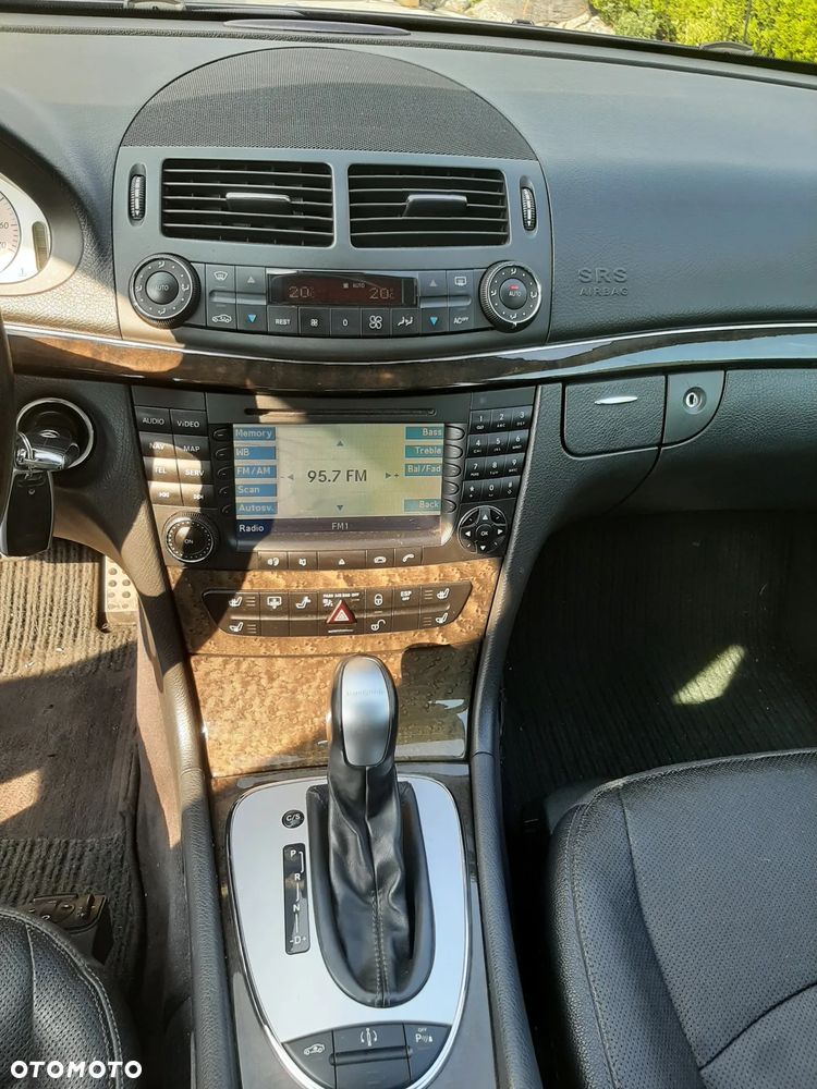Mercedes-Benz Klasa E 500 Avantgarde - 7