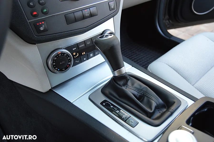Mercedes-Benz C 220 (BlueTEC) d 7G-TRONIC - 24