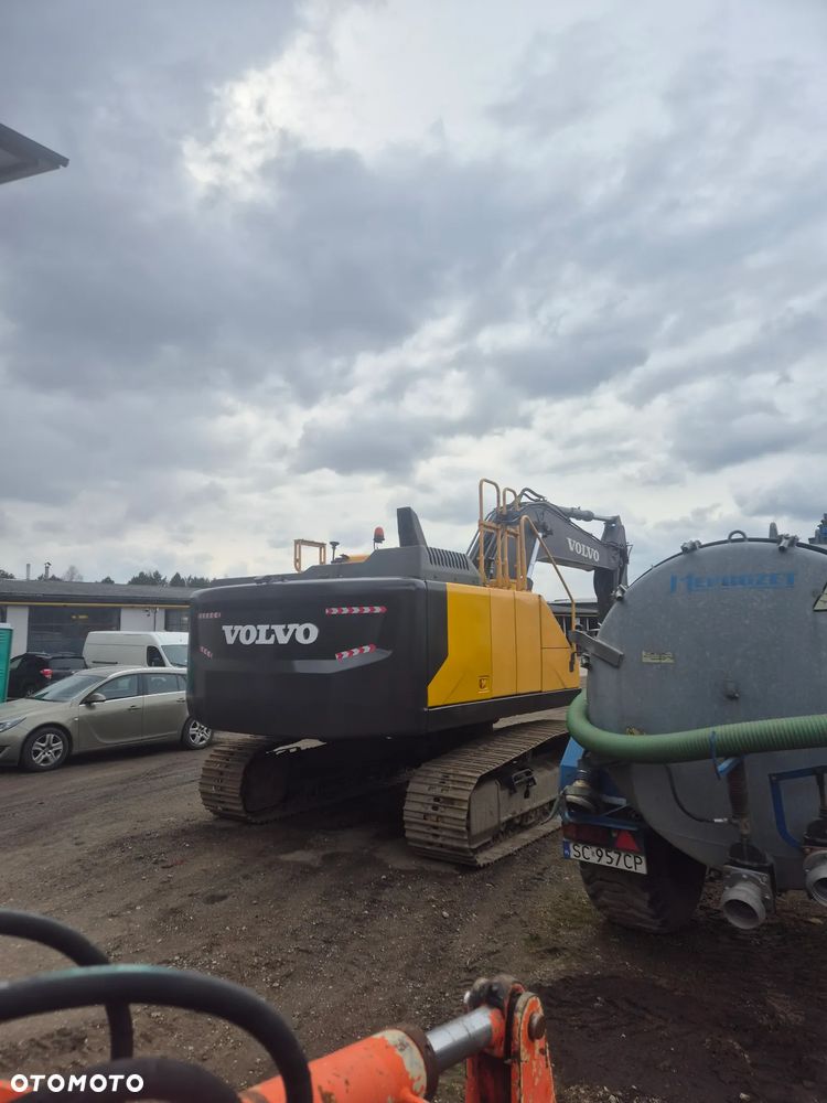 Volvo EC250EL - 8