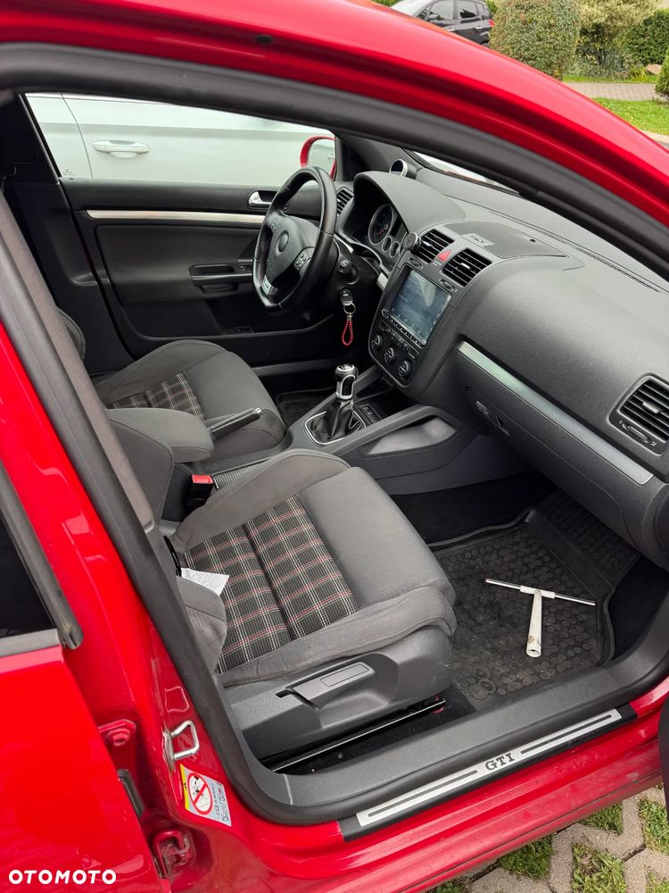 Volkswagen Golf 2.0 GTI - 5