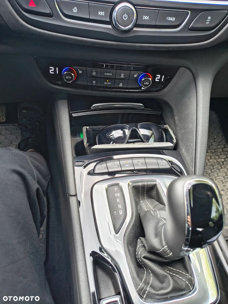 Opel Insignia 1.6 T Innovation S&S - 7
