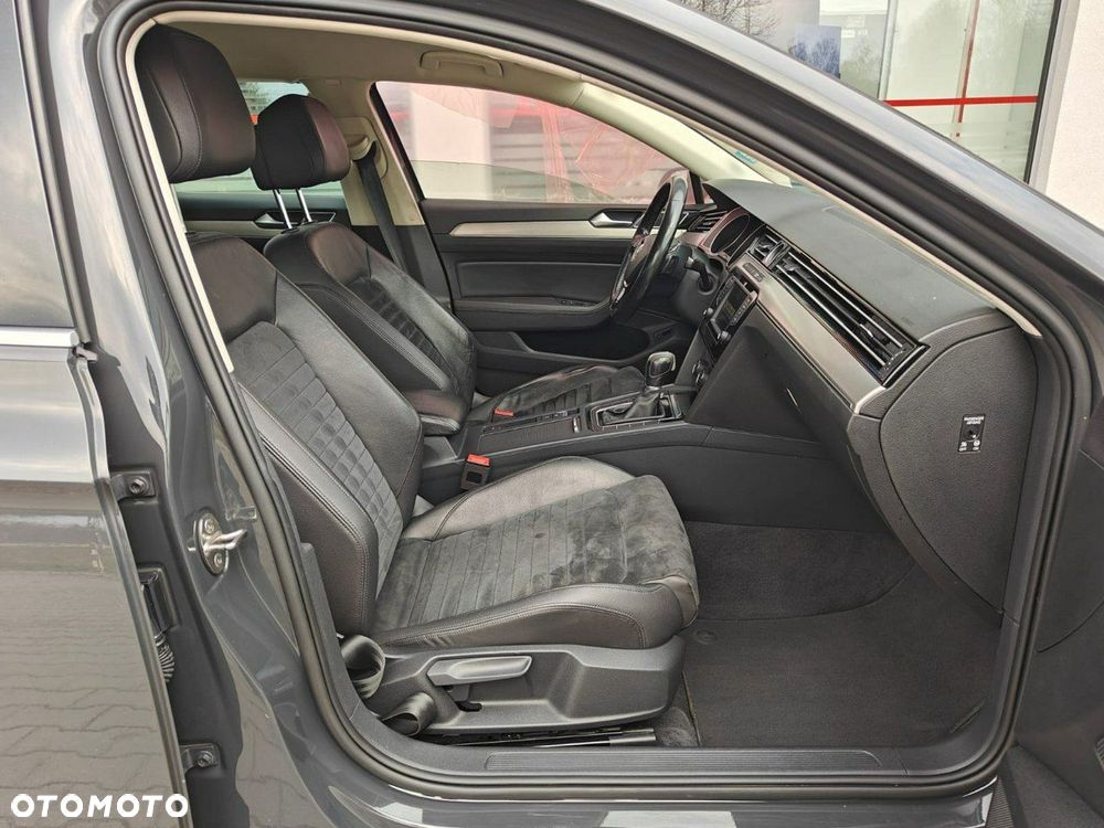 Volkswagen Passat - 17