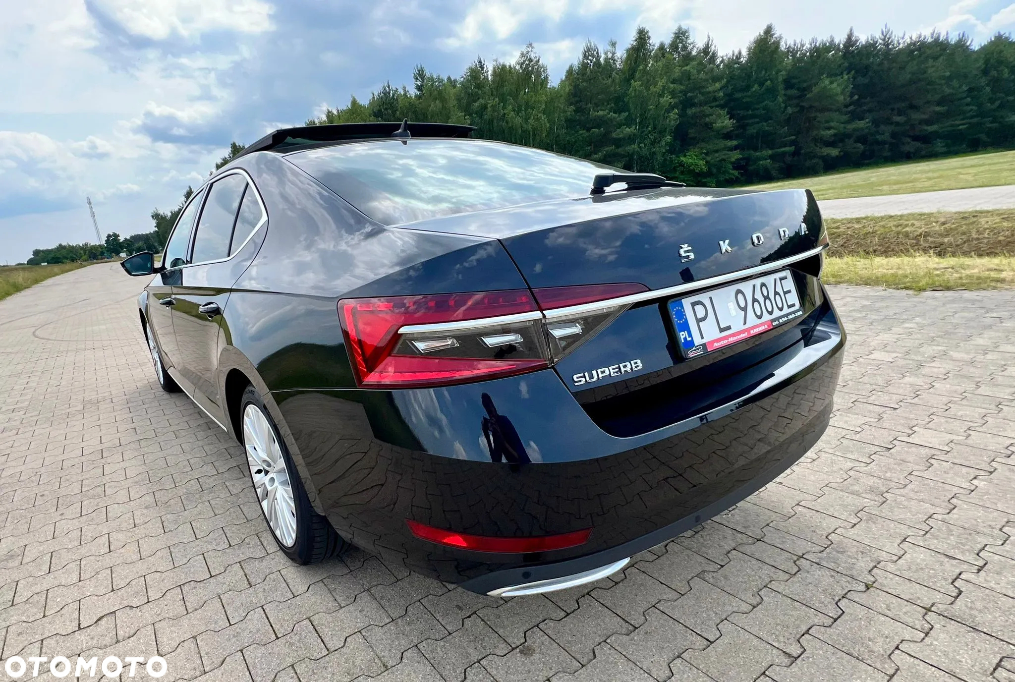 Skoda Superb 2.0 TDI L&K DSG - 13
