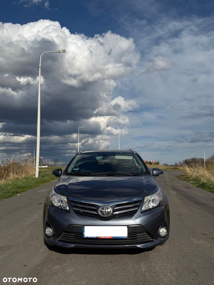 Toyota Avensis 1.8 Sol EU5 - 4