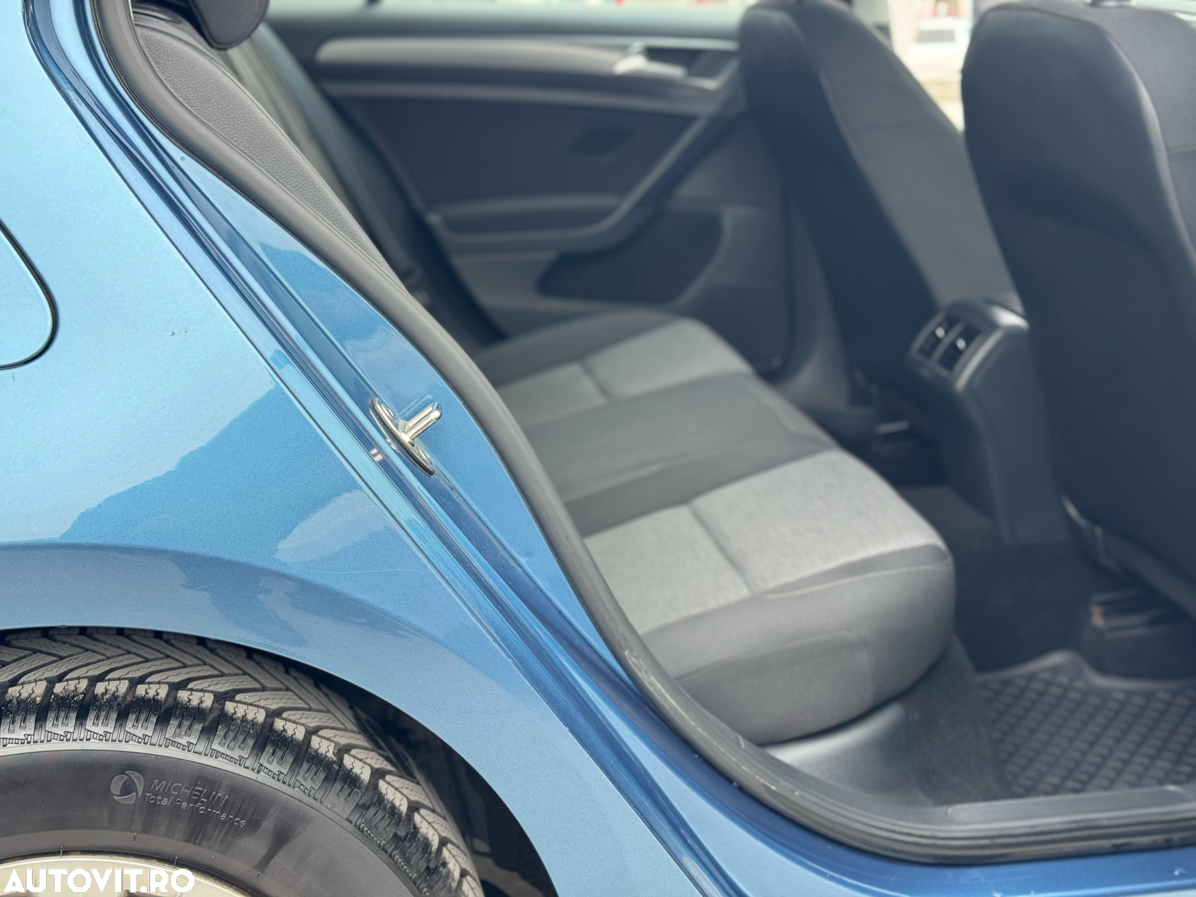 Volkswagen Golf 1.2 TSI DSG BMT Comfortline - 10