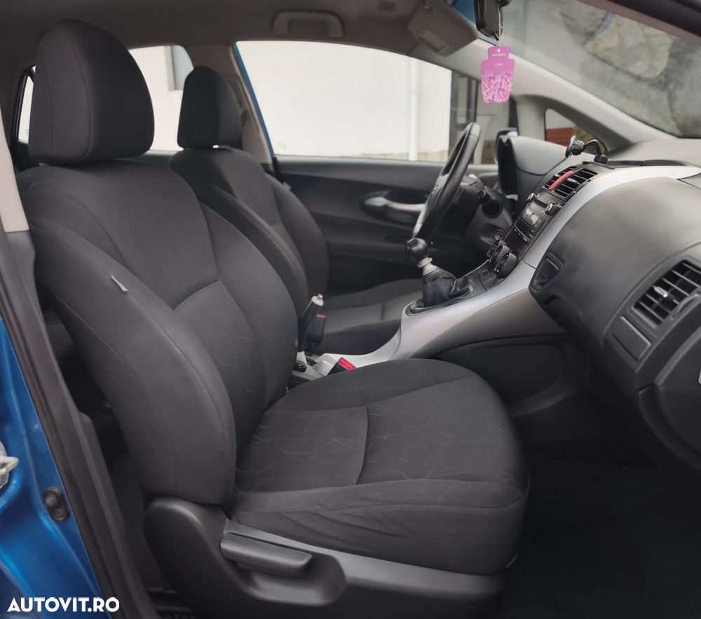 Toyota Auris 1.33 VVT-i Life - 8