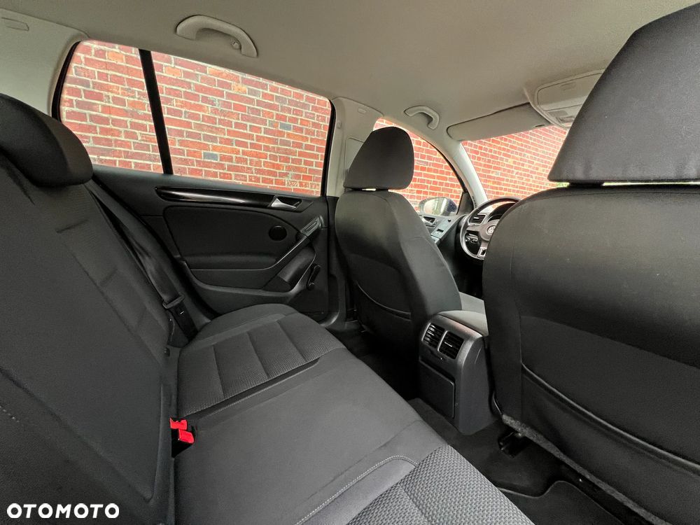 Volkswagen Golf - 18