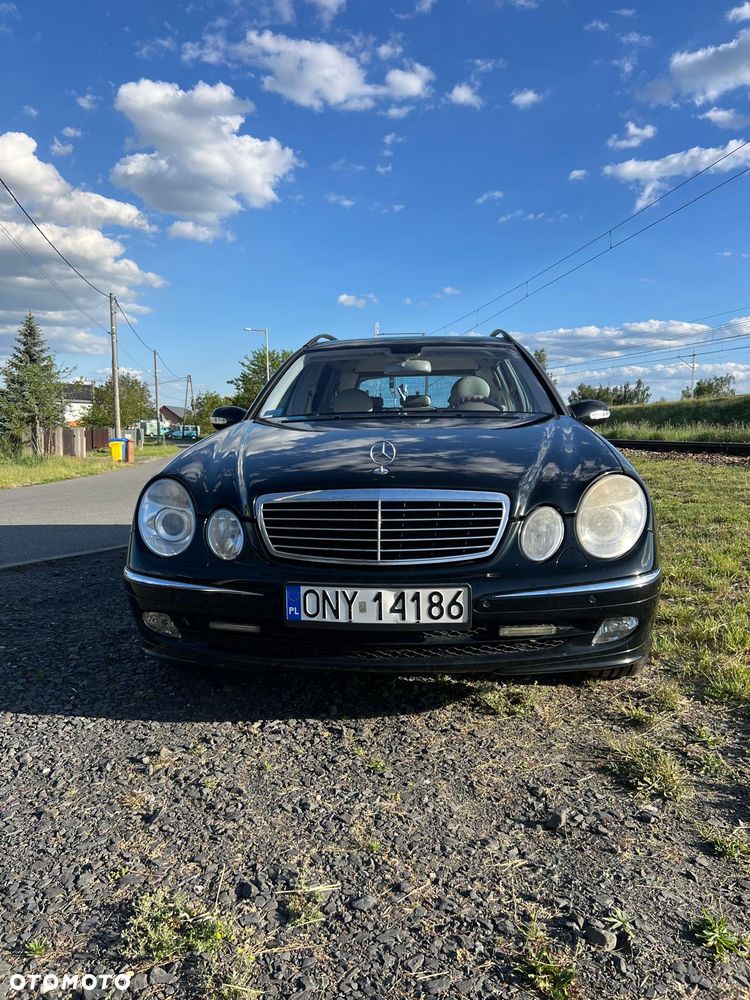 Mercedes-Benz Klasa E 320 4-Matic T Avantgarde - 11