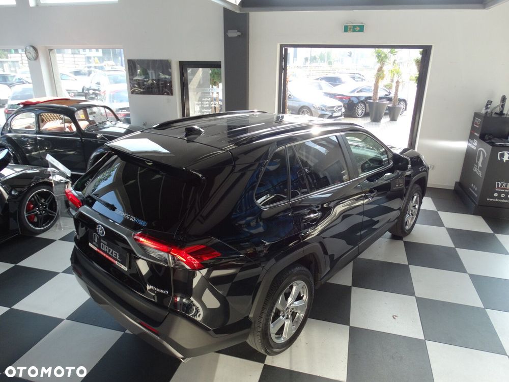 Toyota RAV4 - 8