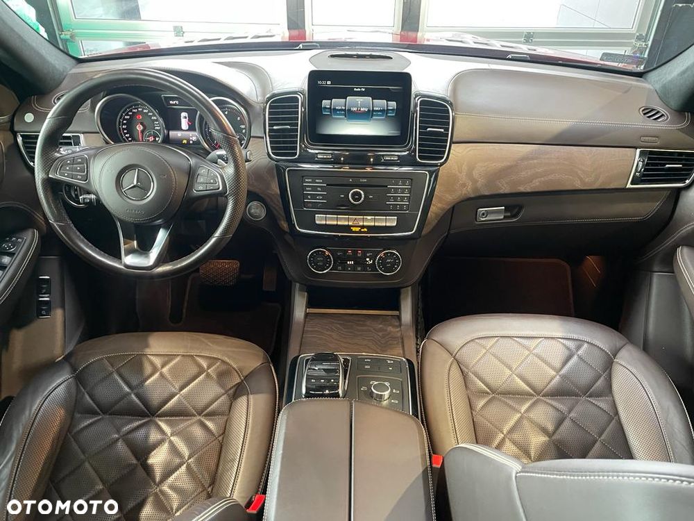 Mercedes-Benz GLS 350 d 4-Matic - 8