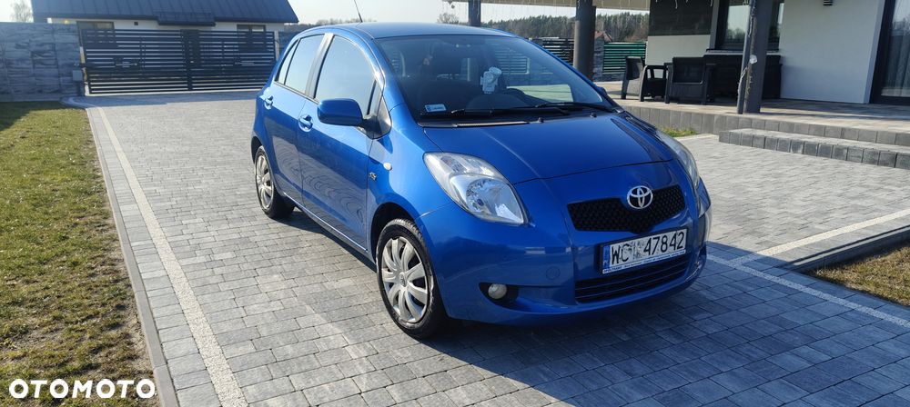 Toyota Yaris 1.4 D-4D Sol MM - 14