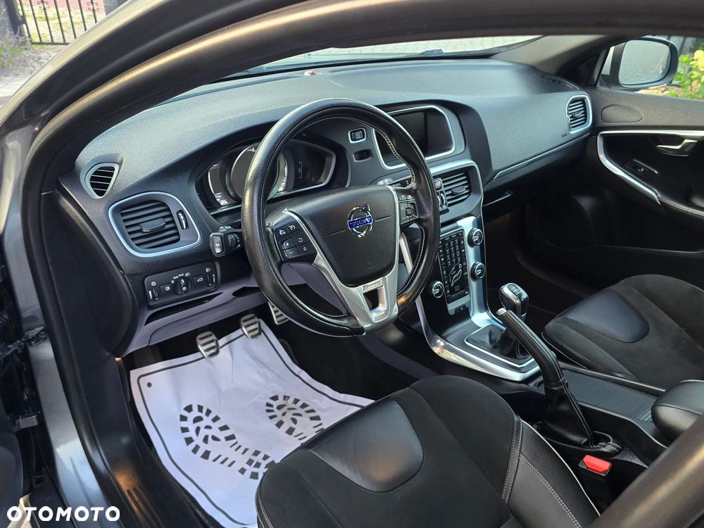 Volvo V40 D2 RDesign - 30