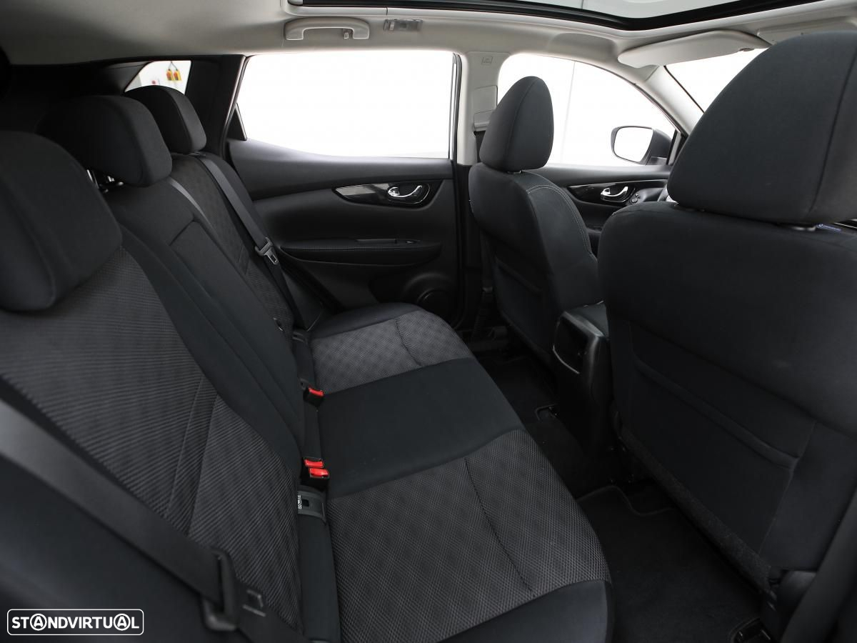 Nissan Qashqai - 12