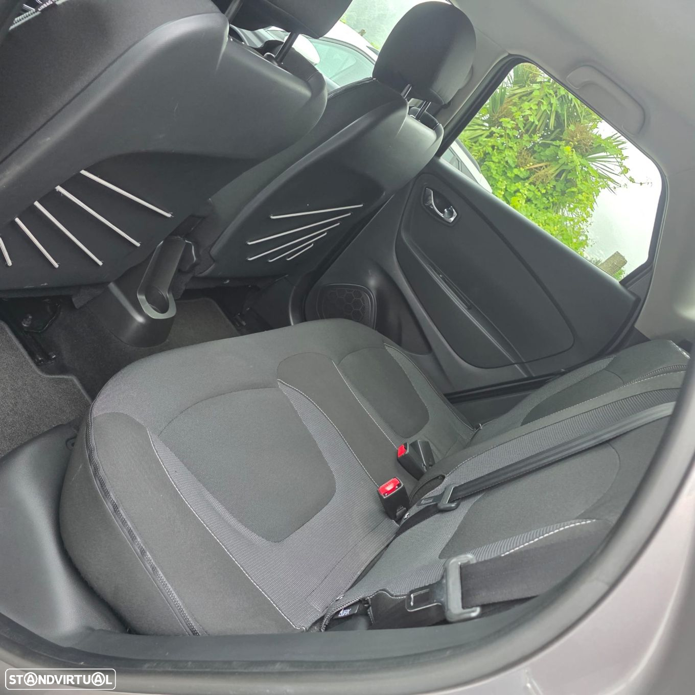 Renault Captur 0.9 TCE Exclusive - 30