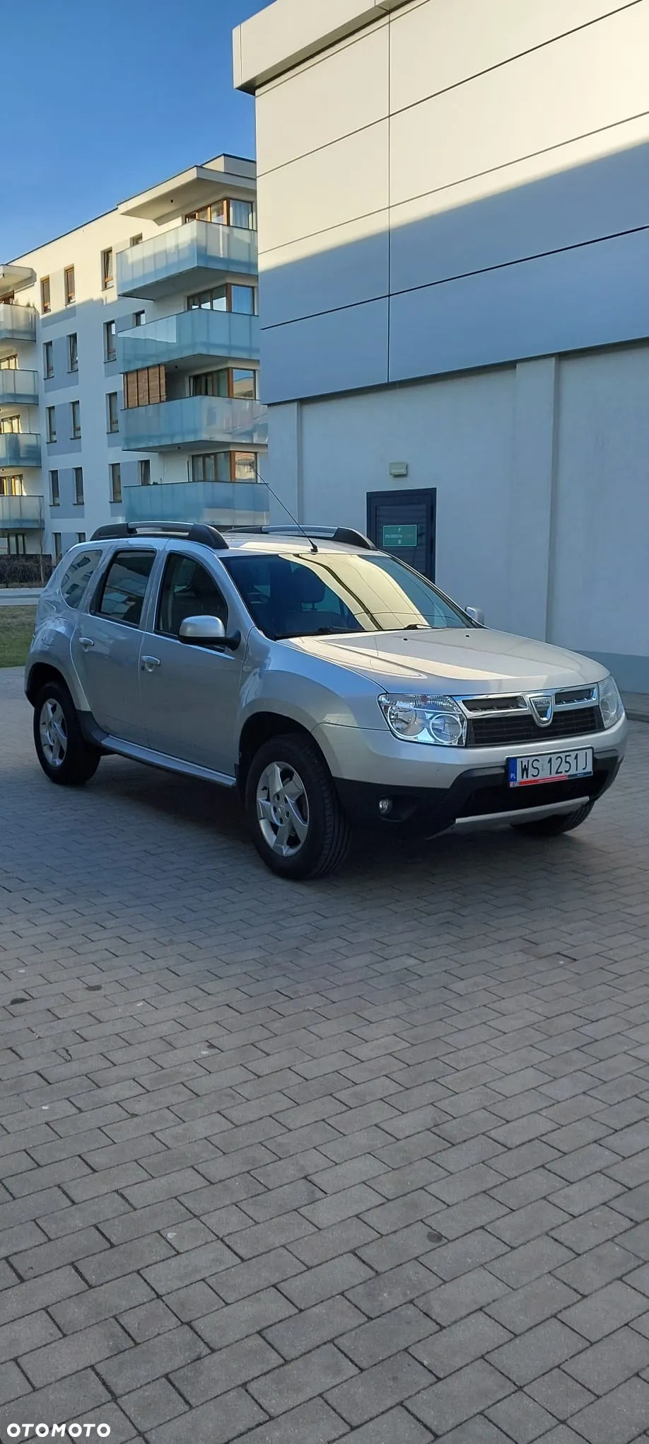 Dacia Duster 1.6 16V 4x2 Prestige - 8