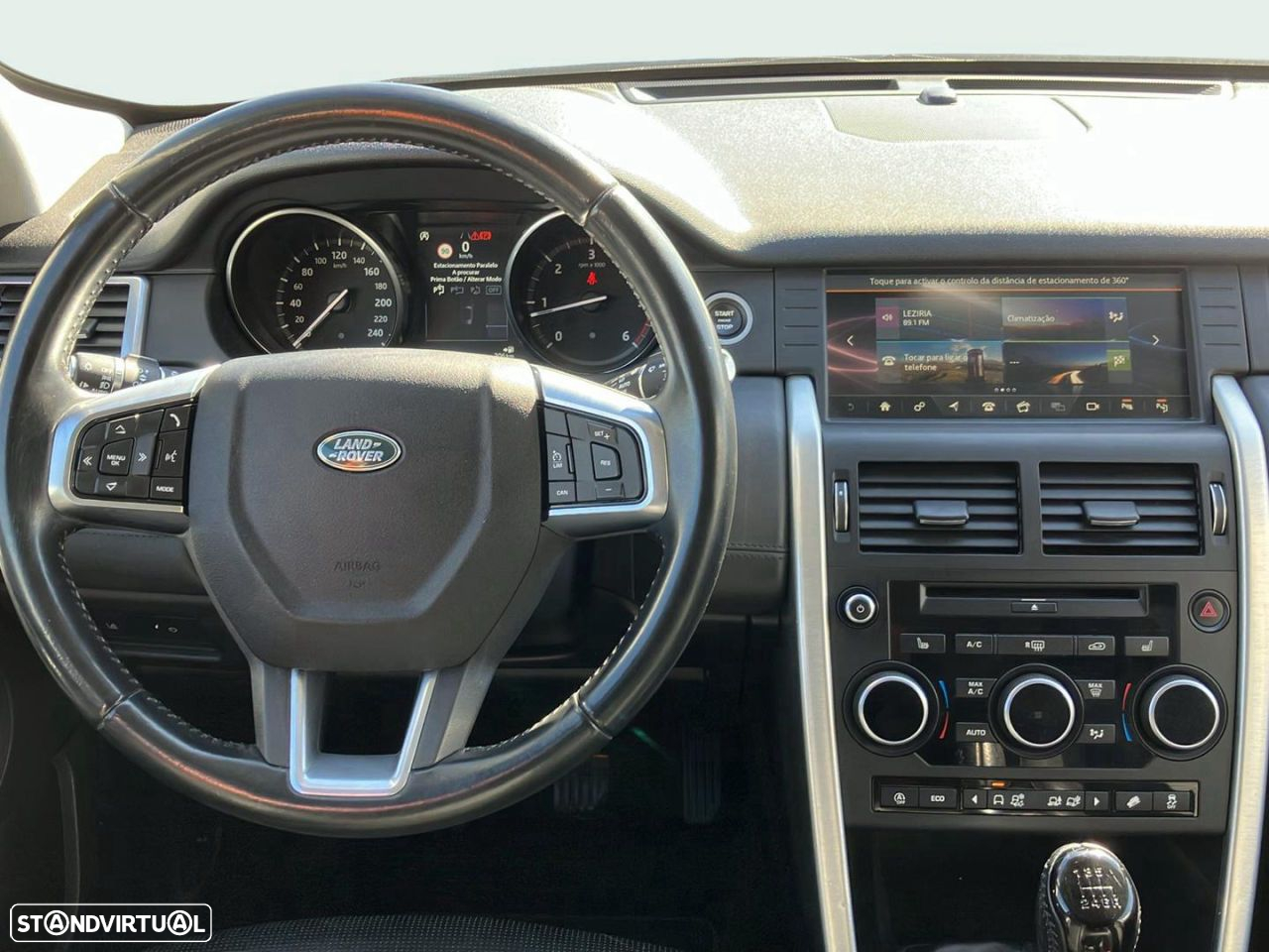 Land Rover Discovery Sport 2.0 eD4 HSE - 12
