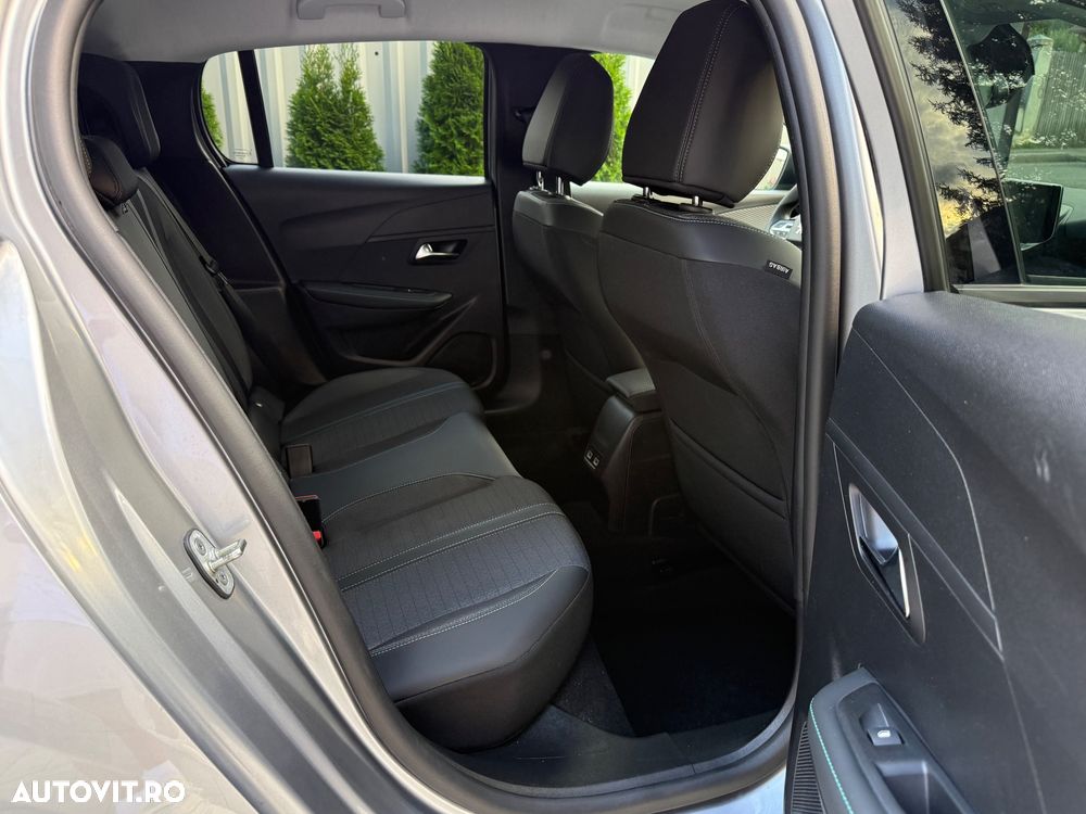 Peugeot 208 1.2 L PureTech STT EAT8 Allure Pack - 18