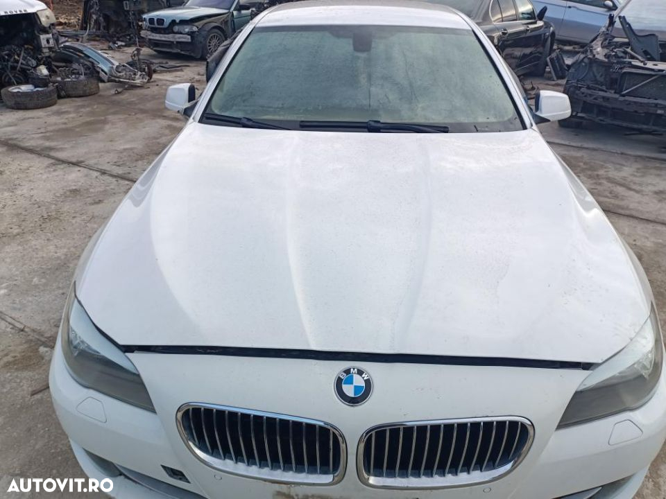 Dezmembrez BMW f11 184cp manual - 2