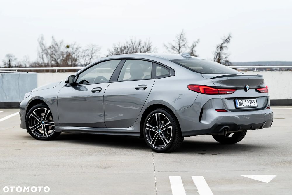BMW Seria 2 218i - 10