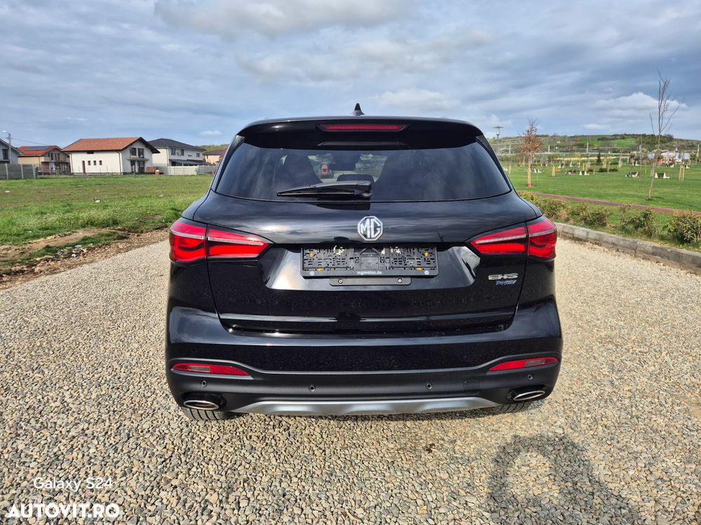 MG EHS ver-1-5t--gdi-phev-luxury - 6