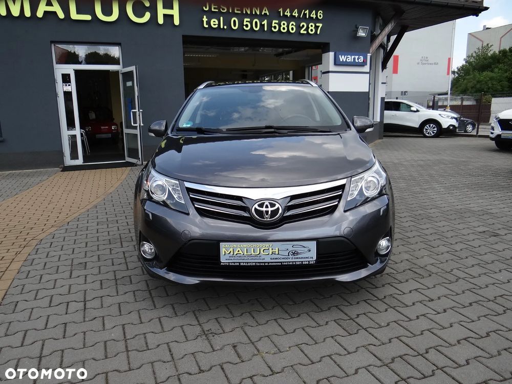 Toyota Avensis Touring Sports 1.8 Executive - 8