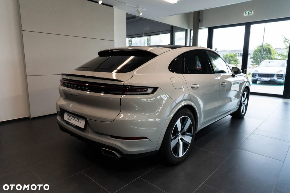 Porsche Cayenne Standard - 4