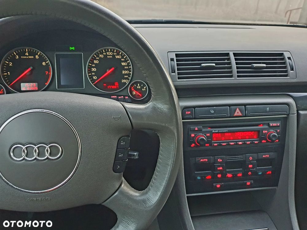 Audi A4 Limousine 2 - 22