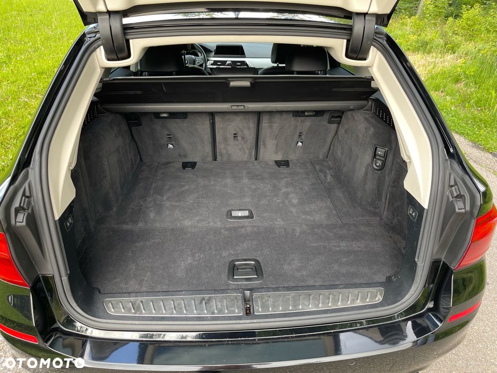 BMW Seria 5 520d - 12