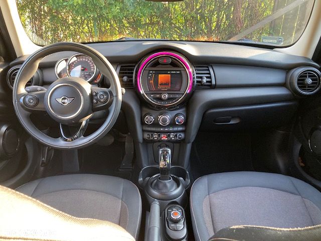 MINI Cooper Standard - 12
