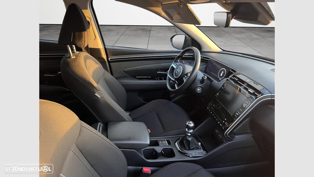 Hyundai Tucson 1.6 CRDi Premium — fotografia 12