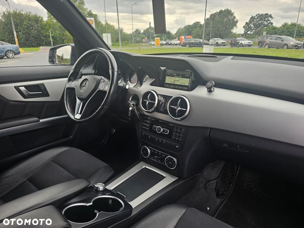 Mercedes-Benz GLK 220 CDI DPF 4Matic BlueEFFICIENCY 7G-TRONIC - 35