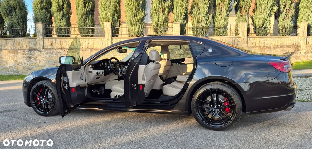 Maserati Quattroporte - 15